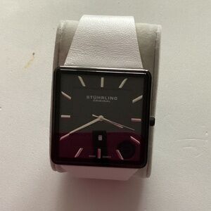 Sturling Saratoga quartz watch 39 mm case.